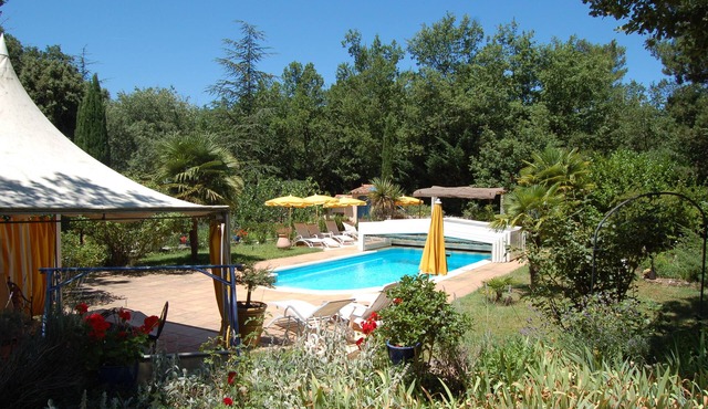 The House Pitchounette 4/6 pers3 *. closed 7000M2 ideal Swimming Pool Park