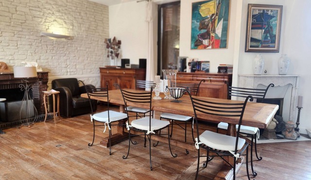 T'M3L, family home near the castle with large garden and Spa option