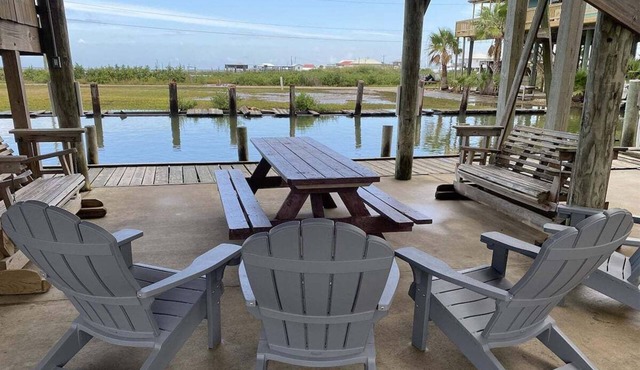 T-Pauls - Boat Access - Island Realty