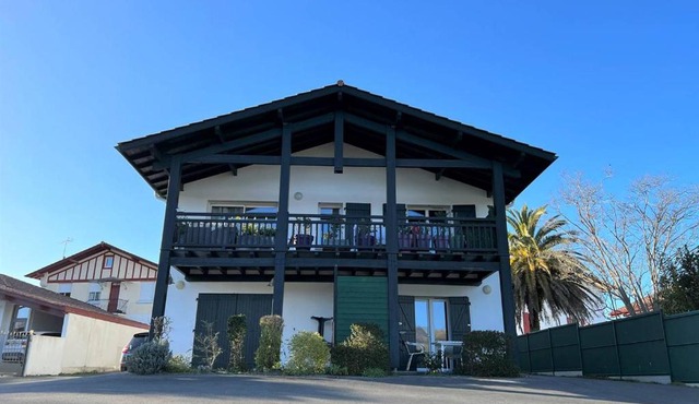 T1 bis avec Terrasse, Parking, WiFi et Animaux admis à Cambo-les-Bains - FR-1-495-12