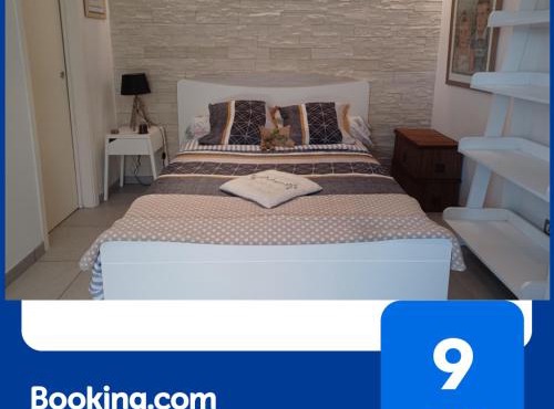 T1 Cosy "Clairefont" Terrasse privée vue Loire dans Maison