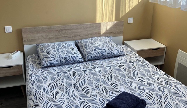 T1 fully equipped/Private parking/5mn Town center/5mn CHD