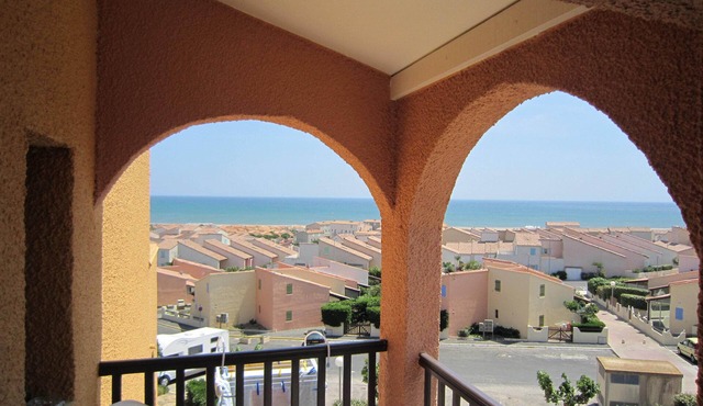 T1 St Pierre (Narbonne beach) and sea view