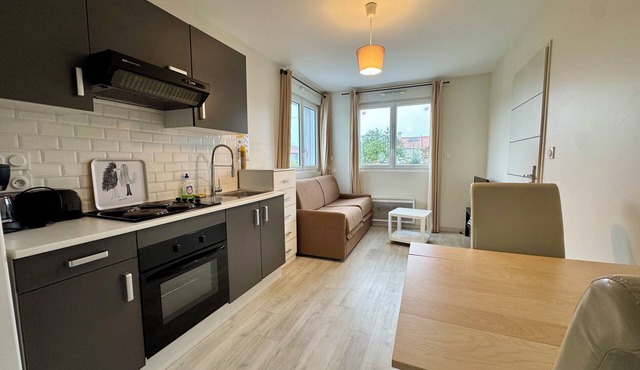 T1 Swimming pool Quiet