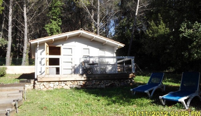 T1bis/Chalet air-conditioned 30m², 2 pers swimming pool10x5m, pétanque court.