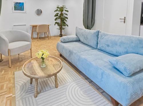 T2 élégant avec terrasse, central et rénové
