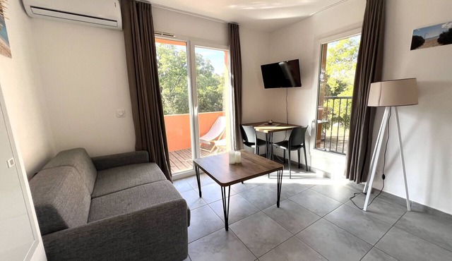 T2, 2/4 people No. 93 floor Hameaux de Saint Cyprien