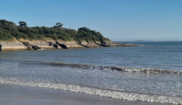 T2, 24 m² in Cap Altantic residence with pool, at ST Palais/Mer 500 m from beach