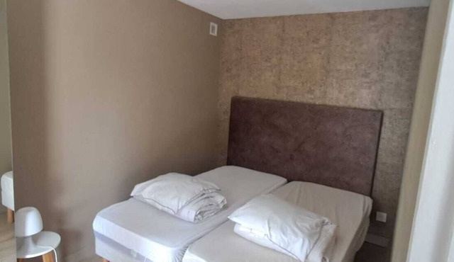 T2 300m FROM THE SEA WITH LARGE TERRACE