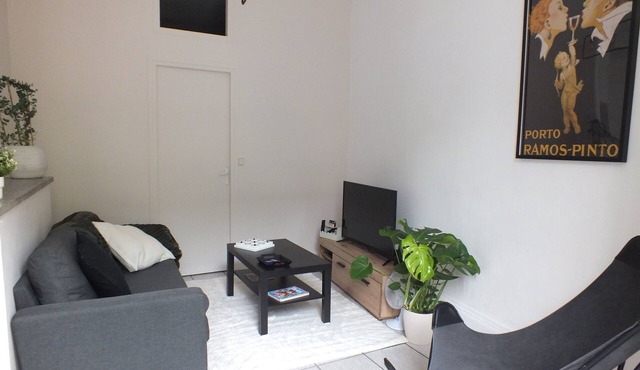 T2 5 min from Michelin & 10 min from center on foot - Quiet and central