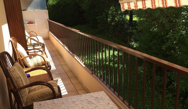 T2 5 minutes from downtown, garage and private parking