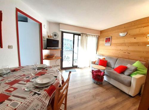 T2 6 pers, balco, cuisine Eq, casier skis, 1700m, Saint-Lary - FR-1-457-144
