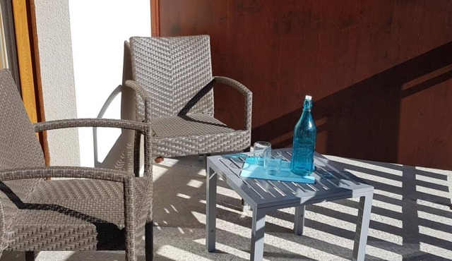 T2/7-Apartment-Club-Ensuite with Bath-Mountain view