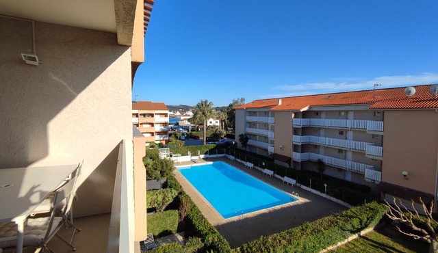 T2 air-conditioned 5 minutes from the beach of Les Sablettes LLS2