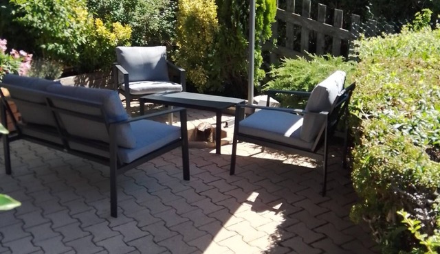 T2, ANTILLES, equipped terrace, the beach and shops are a stone's throw.