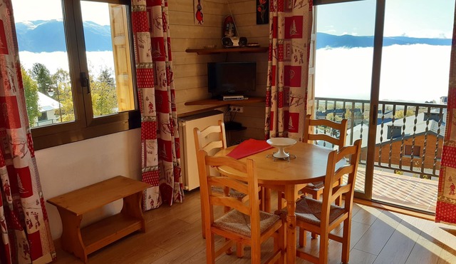 T2 apartment in FONT ROMEU. Label 3 Clévacances. Exceptional panorama