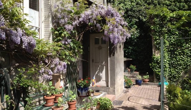 T2 apartment in the heart of Luchon, ideal for singles or couples TARIF CURISTE