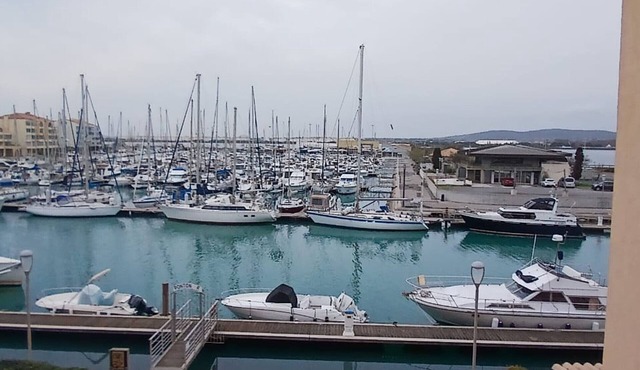 T2 Apartment Frontignan Beach, 6 people, port view, with parking