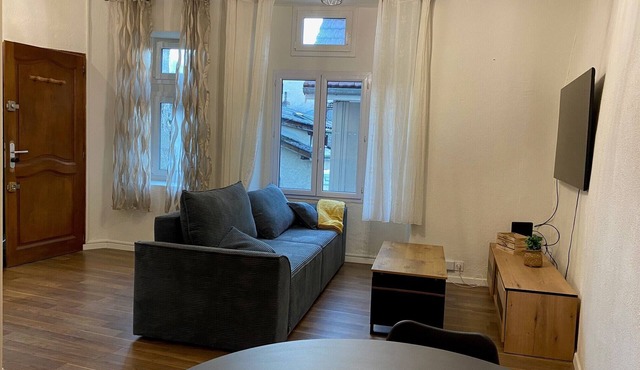 T2 - Apartment in historic building, in the heart of old Voreppe.