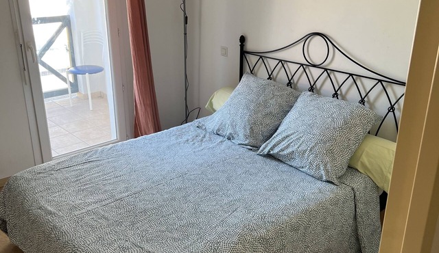 T2 apartment near bay, beach and town center (pets welcome)