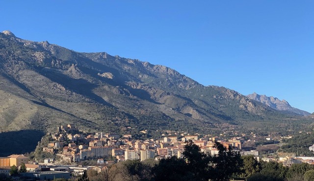 T2 apartment rental, 45m2 in Corte: quiet residence, overlooking the citadel!