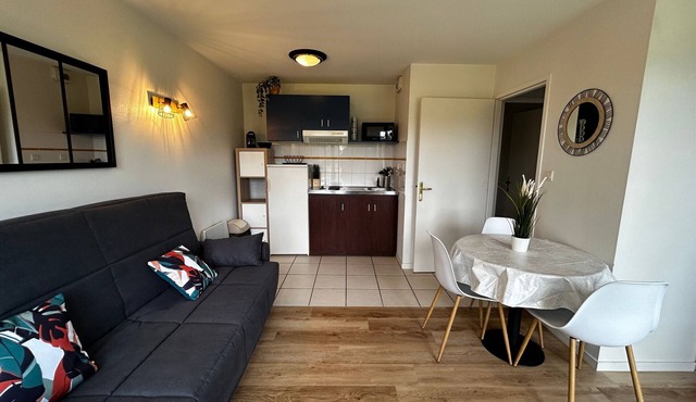 T2 Apartment with Wi-Fi and Pool 200m from Spas