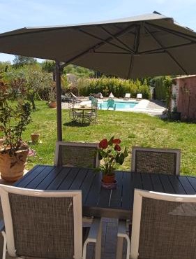 T2 au calme avec piscine