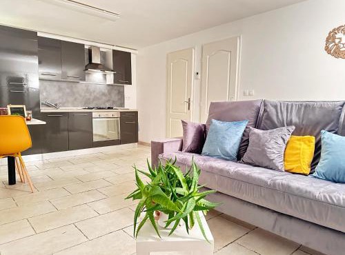 T2 au rez de chaussée dans propriété privée, au bord de l'eau à 15 minutes de Nancy