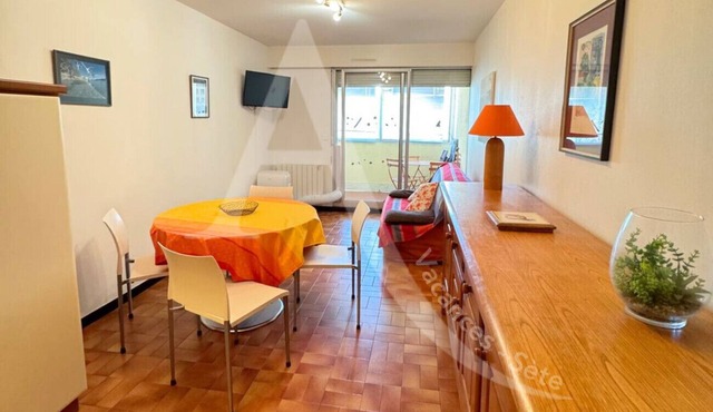 T2 AVEC PARKING QUARTIER PLAGE DE LA CORNICHE