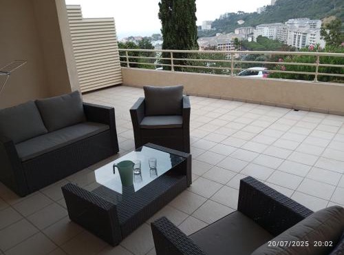 T2 BASTIA vue panoramique mer montagne