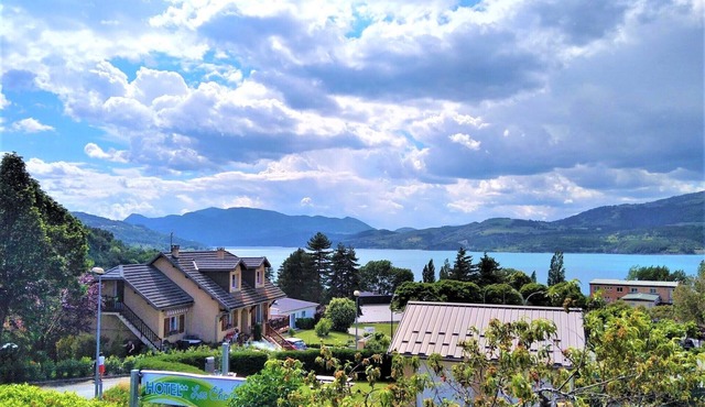 T2 Between lake and mountains in Savines, 300m from the lake