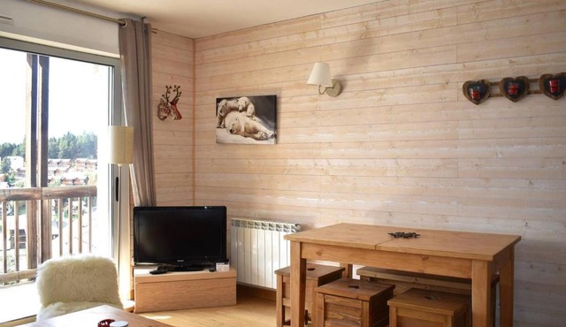 T2 Cabine rénové près des pistes, capacité 4 personnes - FR-1-592-55