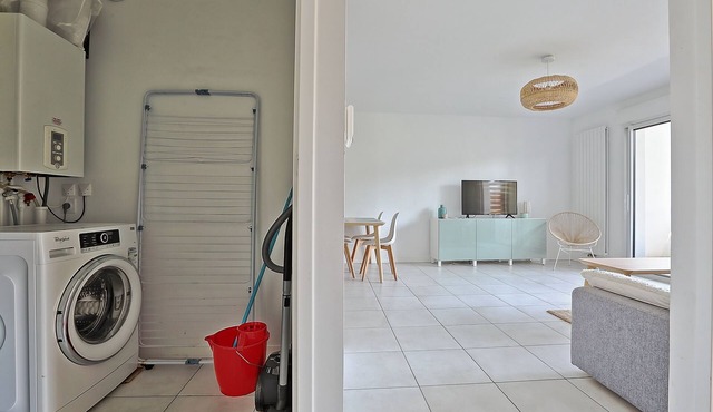 T2 cosy with terrace parking, beach nearby, Acotz