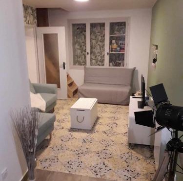 T2 dans charmant petit village avec commodité