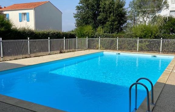 T2 en résidence avec piscine proche île madame et océan