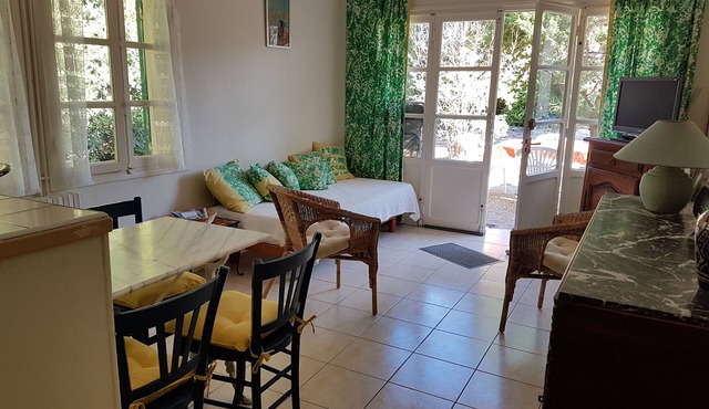 T2 ground floor Carry le Rouet