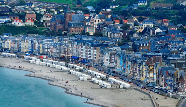 T2 idéalement situé à quelques pas de la plage