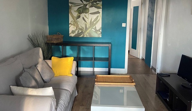 T2 large and bright Toulouse Nord (L'UNION) free parking, balcony