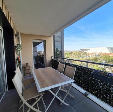 T2 lumineux avec terrasse vue Zénith - parking inclus