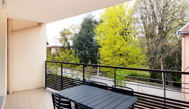 T2 Meublé Avec Parking Tout Compris Coeur Tassin