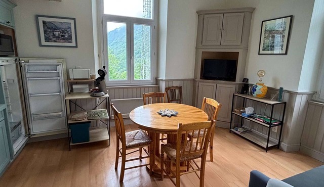 T2 mezzanine with WIFI, sleeps 6, near Barèges center