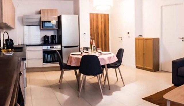 *T2*Modern*active *La Conciergerie Martinkey's*