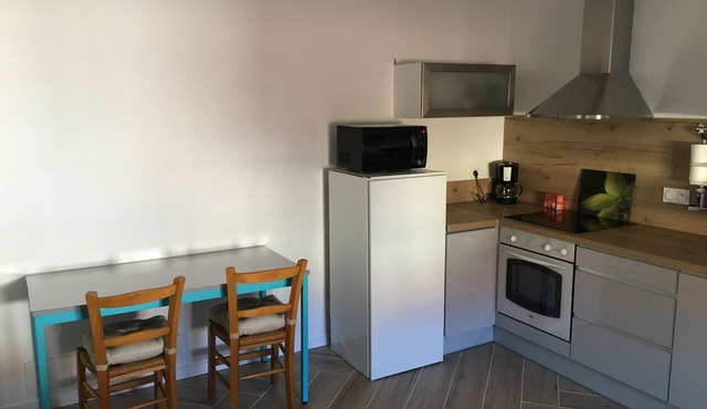 T2 near center and canal