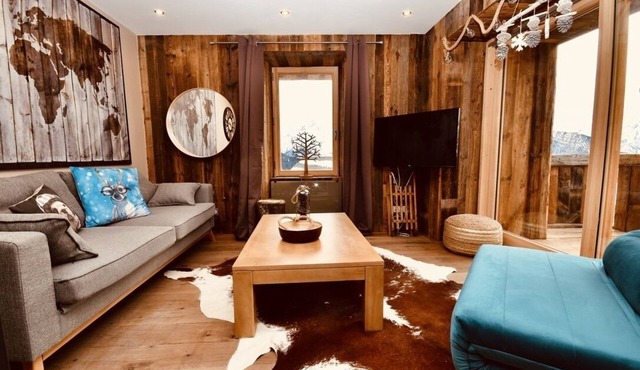 T2 NEW IN CHALET NEAR SKI LIFTS