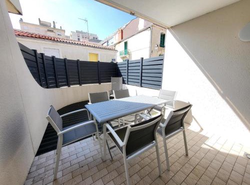 T2 Rénové avec Terrasse à 200m de la Plage, Proche Commerces - Les Sables-d'Olonne - FR-1-92-814