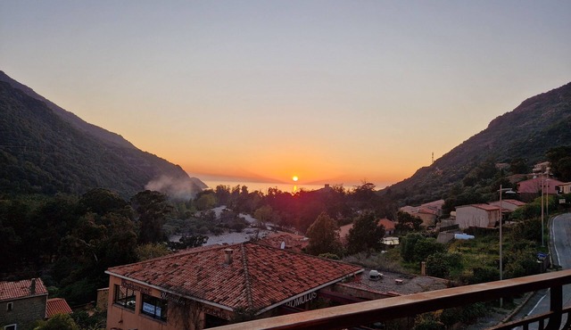 T2 sea & mountain view in the heart of the UNESCO-listed Gulf of Porto