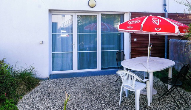 T2 seasonal rental 5 minutes from the beach.