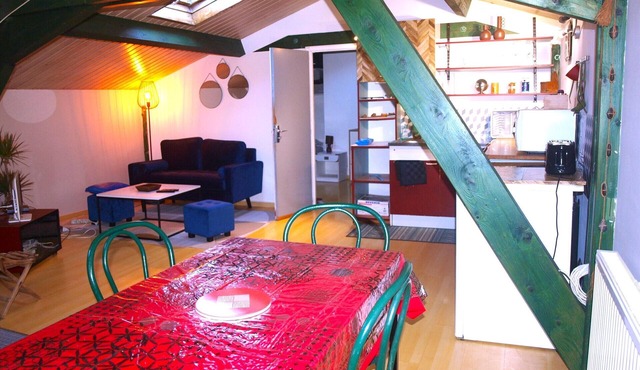 T2 Tout Équipé. Indépendant. Au Calme