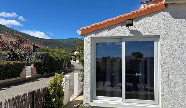 T2 vacation home in Sorède, near Argeles, with swimming pool and private parking