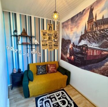 T2 Vaulnaveys-le-Haut - Thèmes Cinéma et sorcier